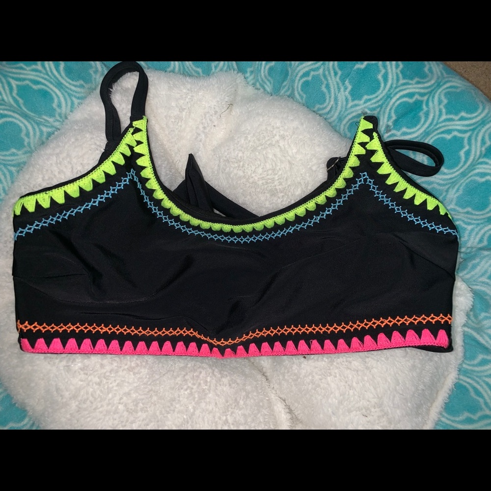 Bikini top